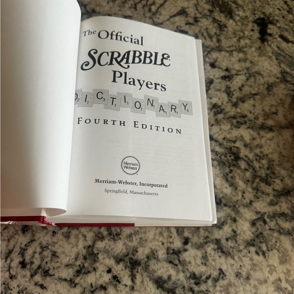 Merriam Webster Official Scrabble Players Dictionary Fourth Edition - Picture 6 of 16